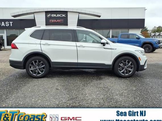 VOLKSWAGEN TIGUAN 4MOTION 2022 3VV2B7AX6NM148229 image